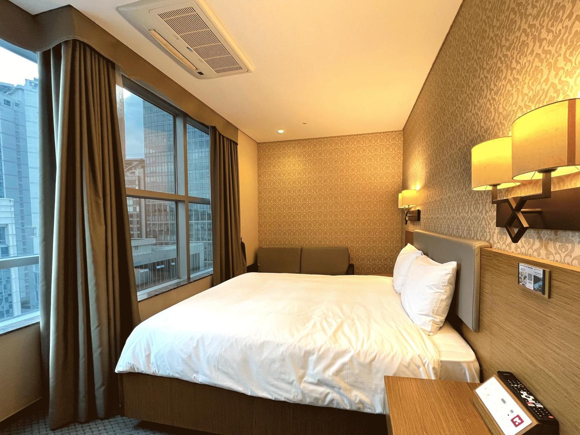 Mohenic Hotel Seoul Myeongdong Buitenkant foto