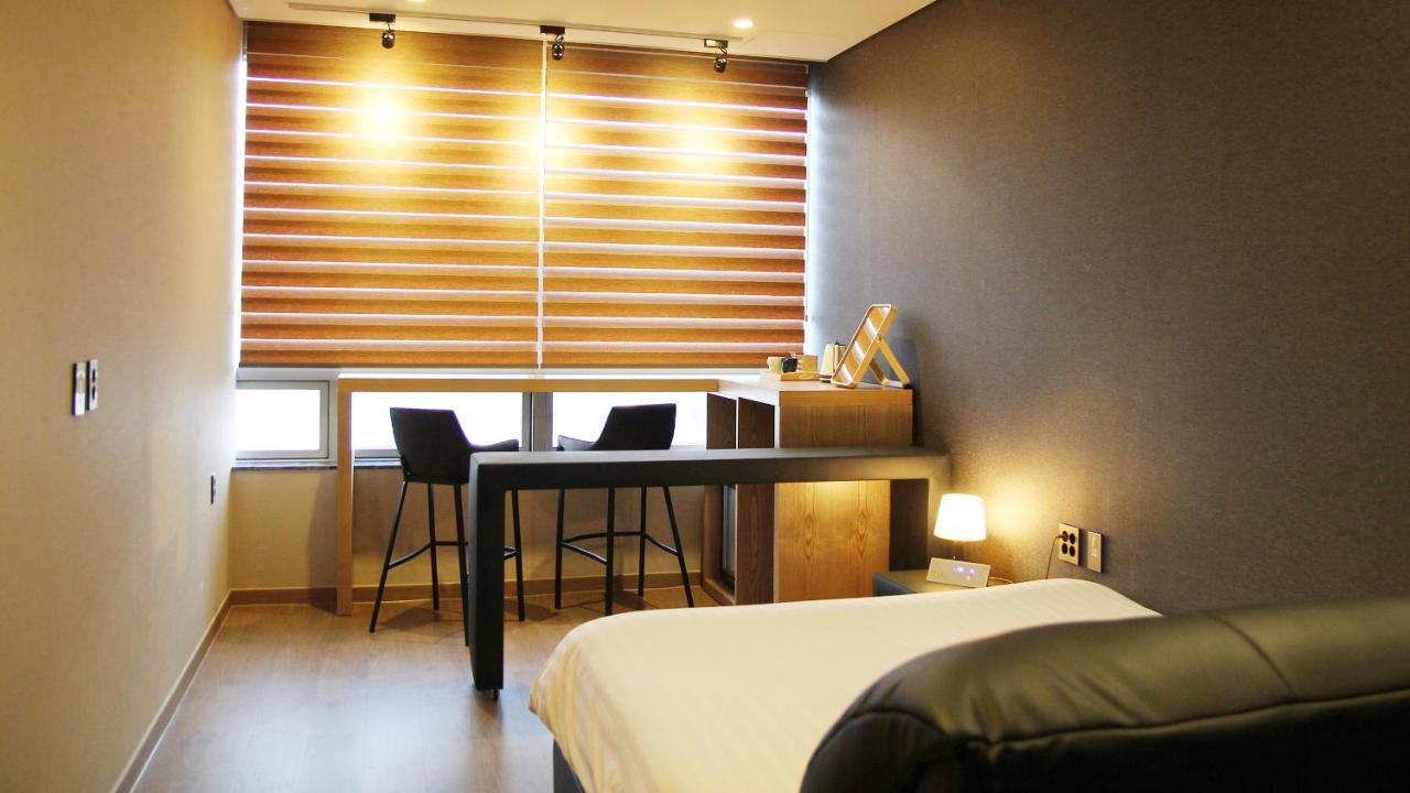 Mohenic Hotel Seoul Myeongdong Buitenkant foto