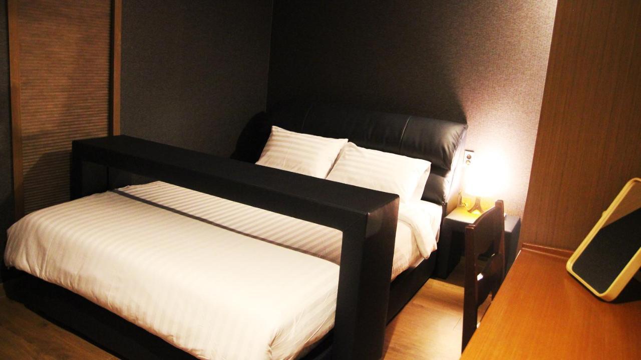 Mohenic Hotel Seoul Myeongdong Buitenkant foto